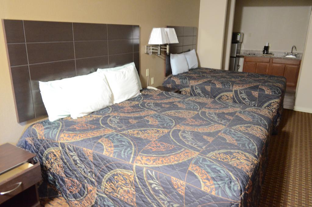 Budget Host Inn & Suites Humble Exterior photo